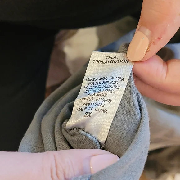 NWT Oversized Rocker tee Distressed Look - Picture 5 of 6